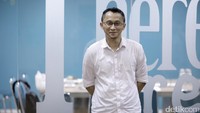 Bagaimana tertarik membaca karya terbaru Adhitya Mulya? Foto: Asep Syaifullah