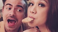 Tampaknya kemesraan BCL sukses membuat netizen iri. Dok. Instagram/bclsinclair