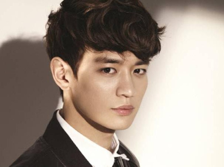 Wamil Hari Ini, Minho SHINee Tulis Surat Menyentuh untuk Fans Wamil Hari Ini, Minho SHINee Tulis Surat Menyentuh untuk Fans