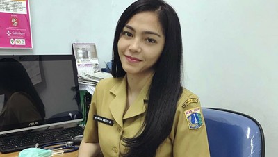 Cantik Banget! Bakal Rajin ke Puskesmas kalau Dokternya Seperti Ini