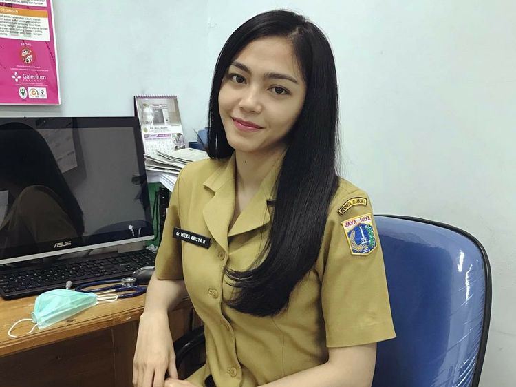 Cantik Banget! Bakal Rajin ke Puskesmas kalau Dokternya Seperti Ini