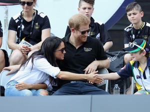 Pangeran Harry dan Meghan Markle Segera Umumkan Pertunangan