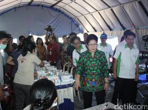 Ke Pos Kesehatan Pengungsi Gunung Agung, Menkes Cek Persediaan Obat