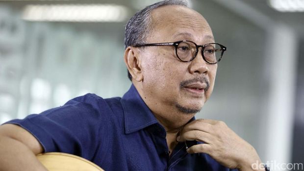 Ebiet G Ade Siapkan Diri Tampil di Synchronize Fest 2017
