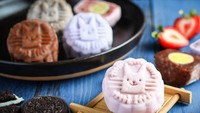 Tidak hanya memiliki warna yang bermacam-macam, mooncake ini juga dibuat dengan hiasan wajah kucing yang lucu dan menggemaskan. Foto: Istimewa