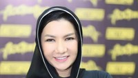 Pada periode pertama, Rita berpasangan dengan Gufron Yusuf. Sedangkan pada periode kedua atau 2016-2021, Rita berpasangan dengan Edi Damansyah.