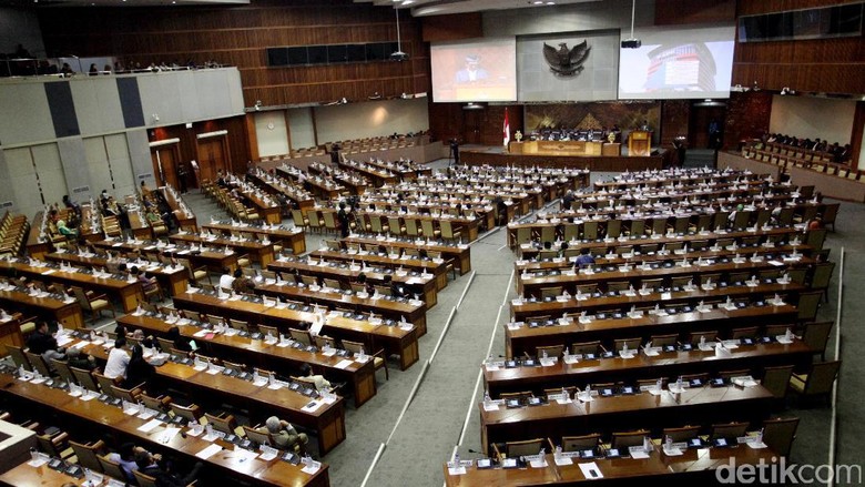 Rekomendasi Pansus Angket KPK: Jokowi Diminta Bentuk Pengawas KPK Rekomendasi Pansus Angket KPK: Jokowi Diminta Bentuk Pengawas KPK