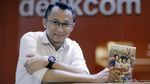 Adhitya Mulya Buka-bukaan soal Reboot Novel Jomblo