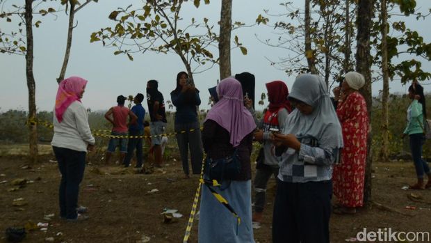 Semburan Air di Sumur Tambang Blora Jadi Lokasi Wisata Dadakan