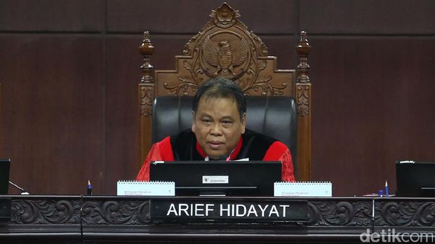 Gerindra Tolak Ketua MK Arief Hidayat Lanjut Periode Dua