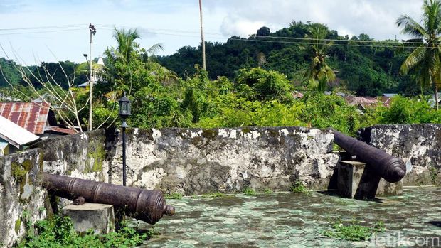 Meriam-meriam di setiap sudut benteng (Wahyu/detikTravel)