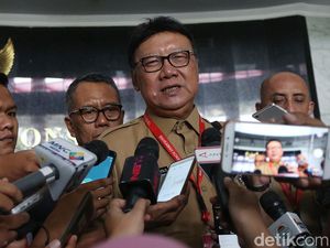Rapat soal Perppu, Mendagri Persilakan DPR Revisi UU Ormas