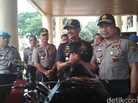 Polda Jabar Serahkan Kendaraan Mewah Selundupan ke Bea Cukai