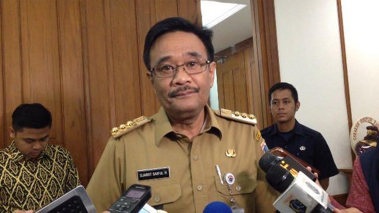 DPRD Usul Pakai Mobil Sewaan Berpelat Merah, Ini Kata Djarot DPRD Usul Pakai Mobil Sewaan Berpelat Merah, Ini Kata Djarot