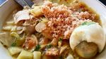 Hangatkan Badan dengan Sarapan 6 Racikan Soto Ayam yang Enak Ini