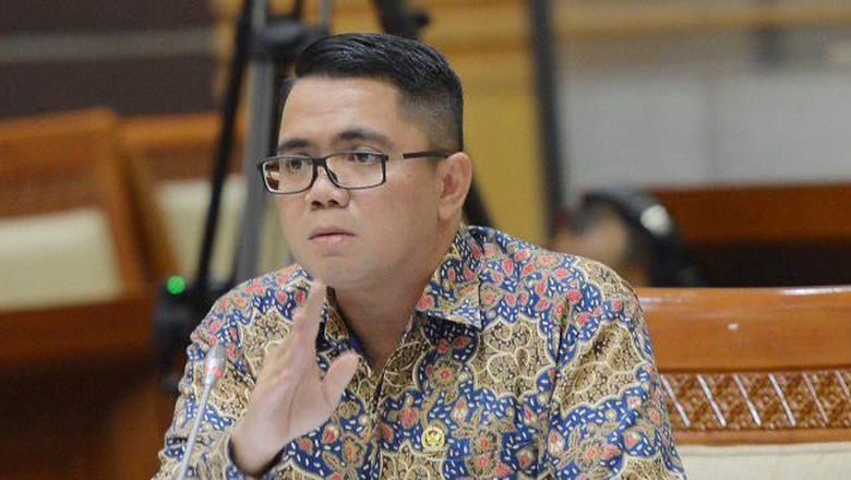 Politikus PDIP Sindir Kapolri: Alhamdulillah, Kasus Novel Mau Ultah Politikus PDIP Sindir Kapolri: Alhamdulillah, Kasus Novel Mau Ultah