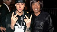 Pak Tarno eksis bareng Bieber. Foto: Instagram/indra.hakim