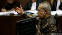 Anggota VII Badan Pemeriksa Keuangan (BPK) Eddy Mulyadi Soepardi saat bersaksi di Pengadilan Tipikor Jakarta, Rabu (27/9/2017).