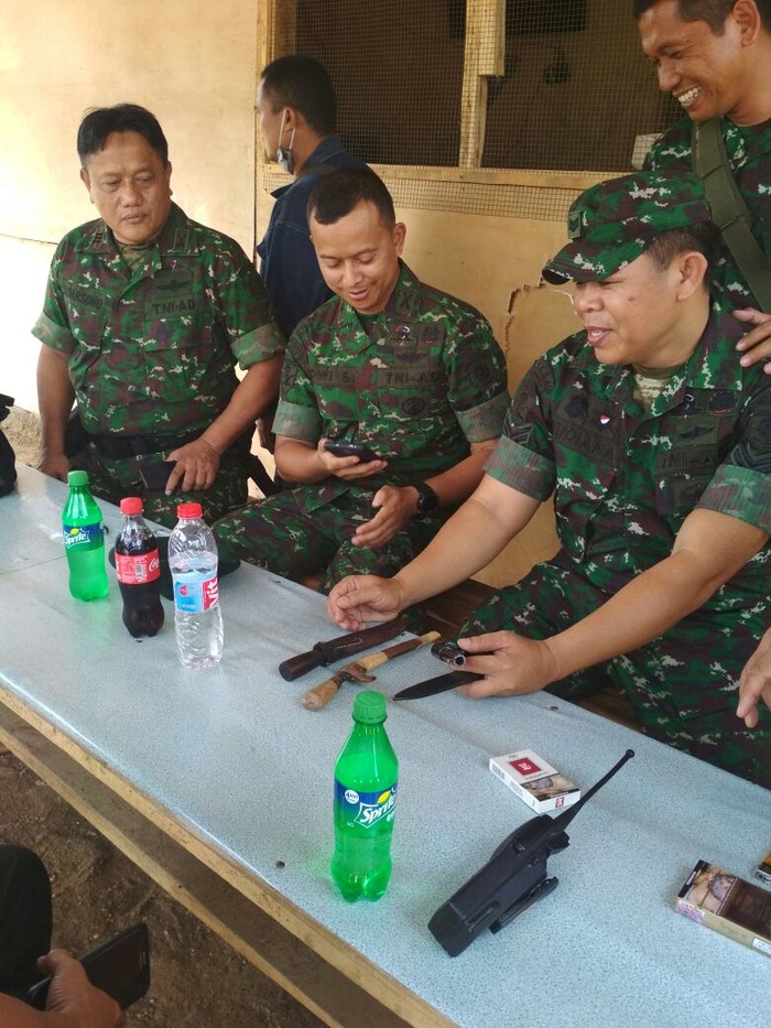 Prajurit Kostrad Bantu Amankan Pria yang Bawa Senpi di Purwakarta