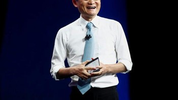 Menyapa para hadirin dalam kunjungannya ke Kanada. Foto: Reuters