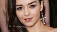 Dua bintang serial Game of Thrones Maisie Williams dan Emilia Clarke. (Dok. Instagram/morphy_me)