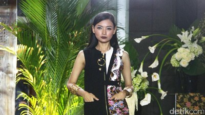 Foto: Koleksi Batik Kudus yang Kekinian Karya 11 Desainer Indonesia