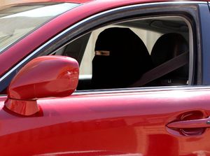 Wanita Dibolehkan Nyetir di Arab Bantu Kelas Menengah ke Bawah
