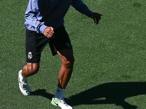 Varane Sepakati Kontrak Baru dengan Madrid