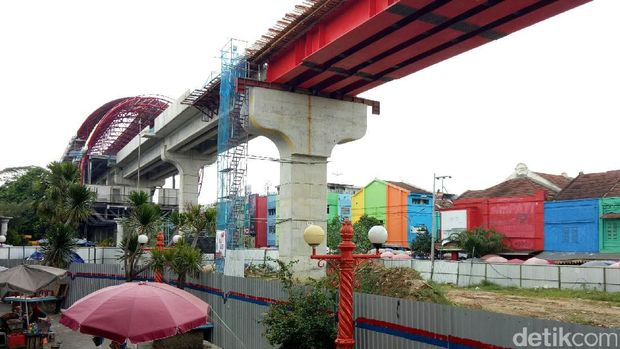 Jalur LRT di Samping Jembatan Ampera Tersambung, Terlihat Elok