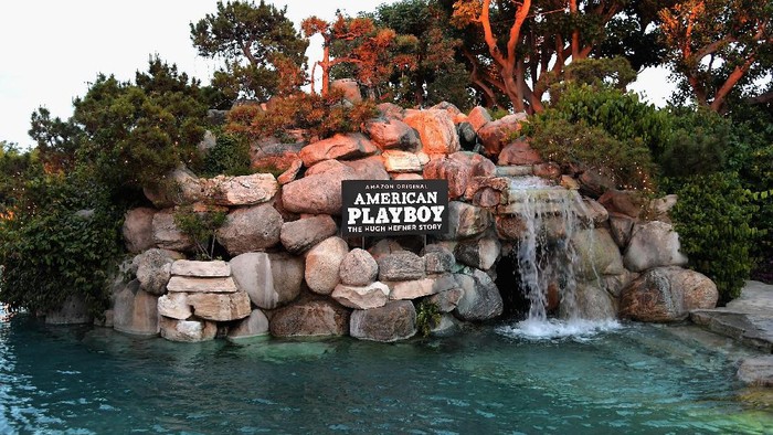 playboy mansion LOS ANGELES, CA - APRIL 04: A general view of the atmosphere at Amazon Original Series American Playboy: The Hugh Hefner Story premiere event at The Playboy Mansion on April 4, 2017 in Los Angeles, California. (Photo by Charley Gallay/Getty Images for Amazon)
