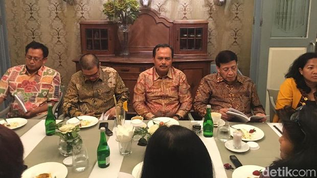 50 tahun hubungan RI-Singapura dirangkum dalam sebuah buku.