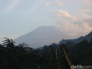 Antisipasi Erupsi Gunung Agung, BPBD Jatim Siapkan 800 Ribu Masker
