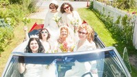 Tujuh wanita pendiri agen pernikahan ini telah menikahi diri sendiri tahun 2006 lalu. Foto: Marry Yourself Vancouver/Facebook