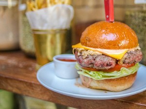 Ini 8 Tempat Menikmati Burger Halal di London