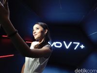 Kelahiran Ponsel Selfie 24 Megapixel Vivo V7+