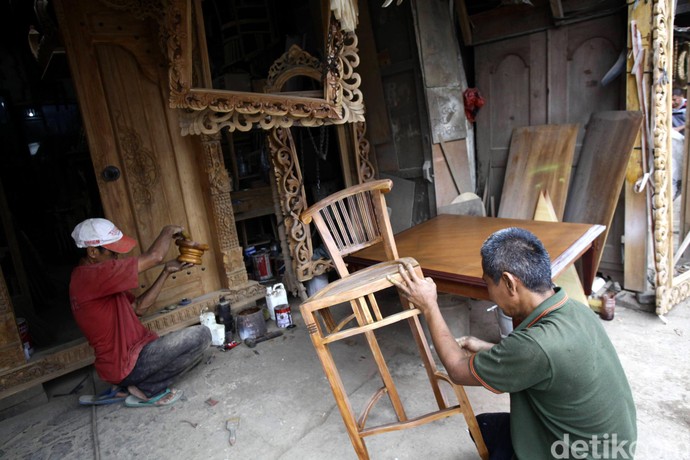 Pertumbuhan Industri Mebel dan Kerajinan  Kayu  Indonesia