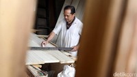 Pertumbuhan industri mebel dan kerajinan kayu Indonesia pada tahun ini diprediksi mencapai USD 2.7 miliar untuk mebel dan USD 1.25 miliar untuk kerajinan kayu. Namun, tetap saja pangsa pasarnya lebih besar untuk dalam negeri.