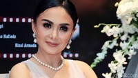 Ia terlihat cantik menawan di acara tersebut. Pool/Ismail/detikFoto.
