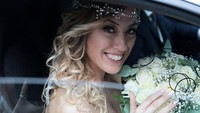 Mesi menjadi wanita Italia pertama yang menggelar pernikahan solo. Pada Mei lalu, pria Italia bernama Nello Ruggiero menikahi diri sendiri di Napoli. Foto: Micaela Martini/Facebook
