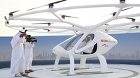 Layaknya kota masa depan, Dubai tengah melakukan uji coba taksi terbang bernama Volocopter. Kendaraan futuristik itu dibuat oleh perusahaan Jerman dengan nama serupa (Reuters)