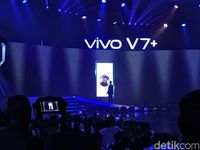Kelahiran Ponsel Selfie 24 Megapixel Vivo V7+