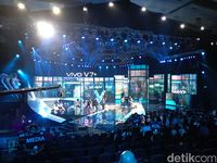 Kelahiran Ponsel Selfie 24 Megapixel Vivo V7+