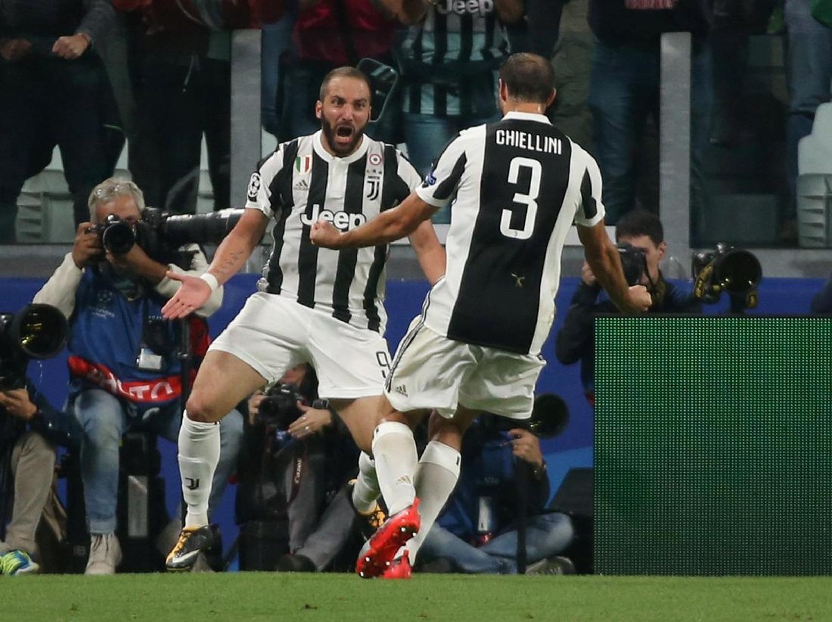 Penyerang Juventus, Gonzalo Higuain (Foto: Tony Gentile/Reuters)