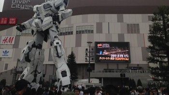 Sedangkan mode kedua, yakni Unicord Mode, di mana di kepala patung akan ada tanduk seperti kuda Unicorn. Foto: istimewa