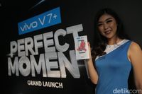 Kelahiran Ponsel Selfie 24 Megapixel Vivo V7+