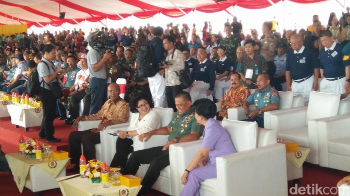 Panglima hingga Menkes Hadiri Baksos Kesehatan TNI di Cilegon