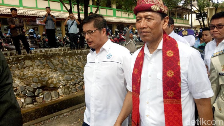 Soal Isu Senjata, Wiranto: Pernyataan Saya Tidak Serang Panglima Soal Isu Senjata, Wiranto: Pernyataan Saya Tidak Serang Panglima