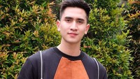 Verrell Bramasta juga membintangi sederet film layar lebar, seperti LDR, Dubsmash, Where Is My Romeo, ILY from 38.000 Ft dan Ghibah. Foto: Instagram