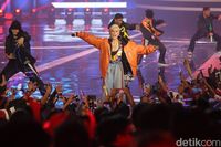 Kelahiran Ponsel Selfie 24 Megapixel Vivo V7+