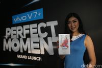 Kelahiran Ponsel Selfie 24 Megapixel Vivo V7+